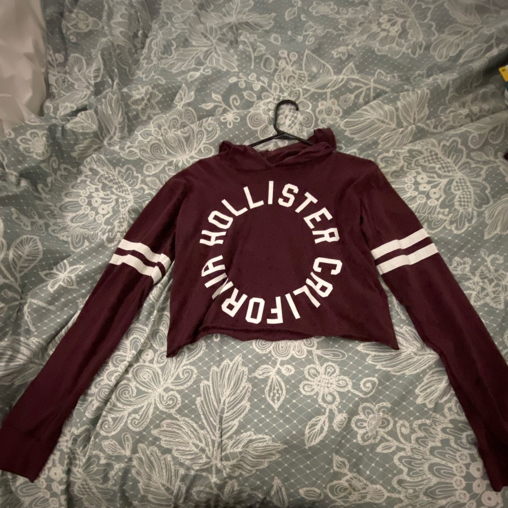 Hollister crop top hoodie
